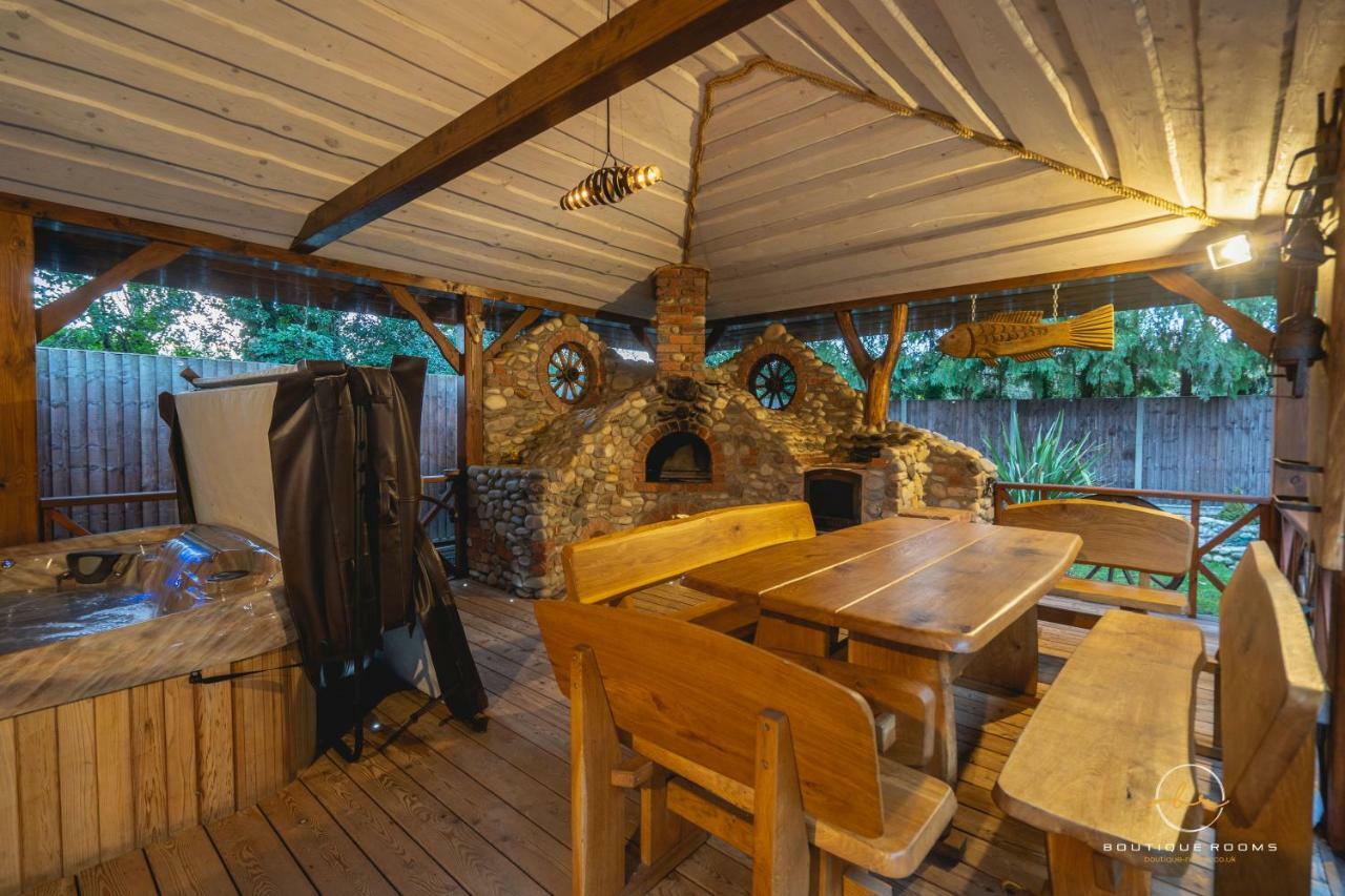 The Retreat Sauna & Hot Tub Boutique Rooms Great Paxton Bagian luar foto